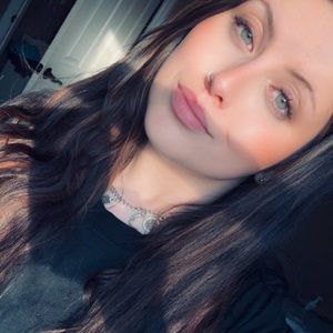 Meet your Posher, Krystal
